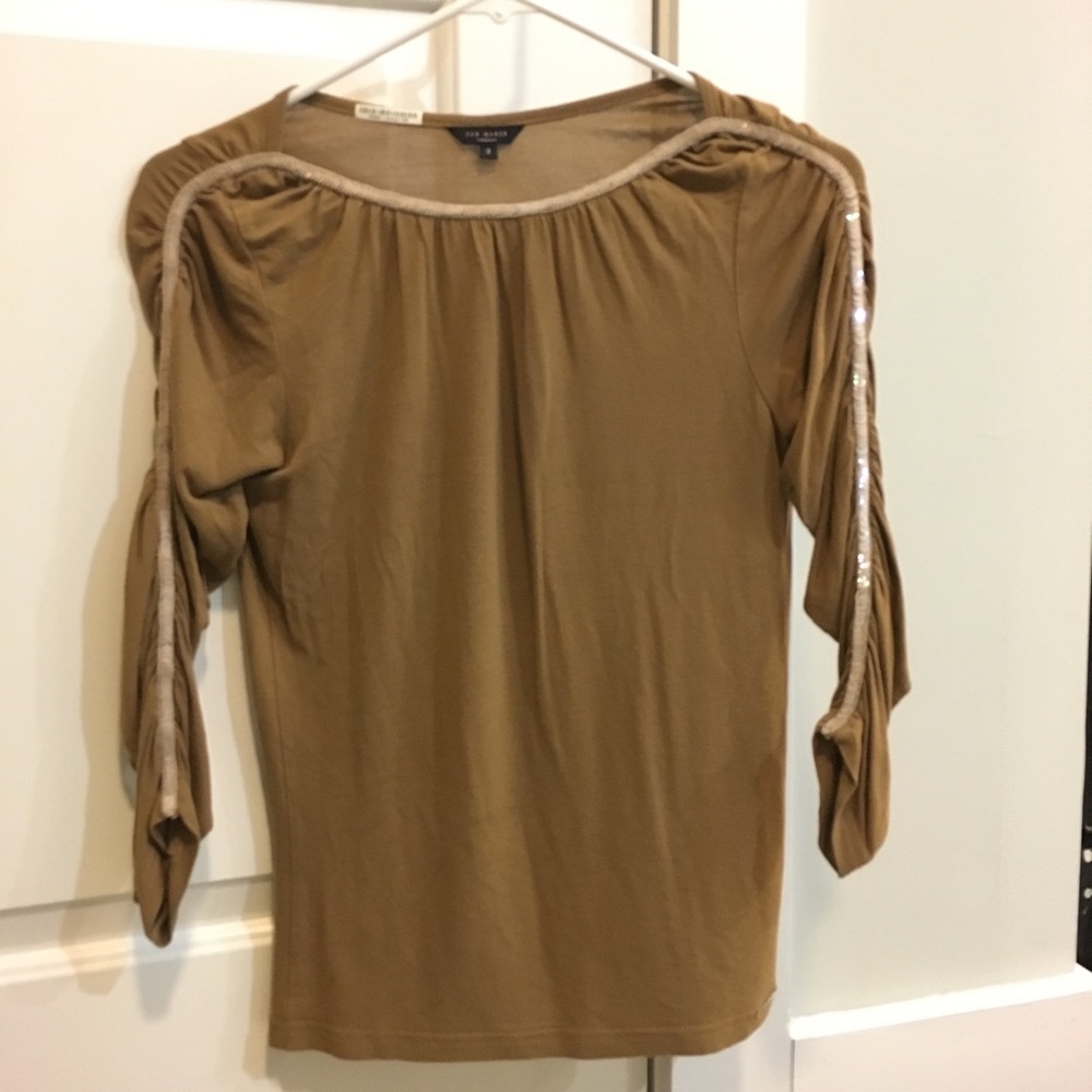 Brown shirt lined with sequins